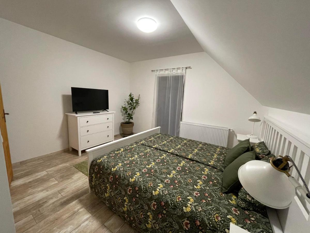 Taverna Apartman モノル エクステリア 写真